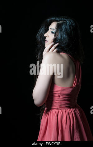 Worried woman looking away Banque D'Images