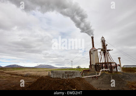 Petite communauté rurale du sud de l'usine d'énergie géothermique en Islande Banque D'Images