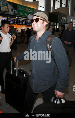 Chiba, Japon. 24 Juin, 2015. Acteur Haley Joel Osment arrive à l'Aéroport International de Narita, le 24 juin 2015, Chiba, Japon. Thomas Fersen est au Japon pour promouvoir son film ''Tusk.'' Crédit : Rodrigo Reyes Marin/AFLO/Alamy Live News Banque D'Images