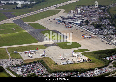 Vue aérienne de l'aéroport international de Leeds Bradford, Royaume-Uni Banque D'Images