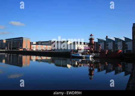 Dundee city quay sur une journée claire Banque D'Images