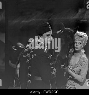 Viktoria und ihr Husar, Operettenfernsehfassung, Deutschland 1965, Regie : Kurt Pscherer, acteurs : Rudolf Schock, Margit Schramm Banque D'Images