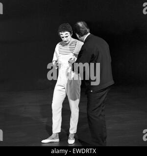 Französischer Pantomime Marcel Marceau à Hamburg, Deutschland 1960 er Jahre. Pantomime français Marcel Marceau à Hambourg, Allemagne 1960 Banque D'Images