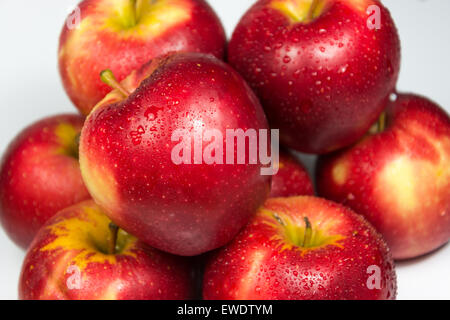 Apple est connu en tant que Princesse fruit car elle contient beaucoup de vitamines et de nutriments avec comme A, B1, B2, acide folique, biotiques et s Banque D'Images