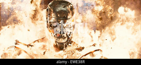 Terminator Genisys est un prochain 2015 film d'action science-fiction américain réalisé par Alan Taylor et écrit par Laeta Kalogridis et Patrick Lussier. C'est le cinquième volet de la série Terminator et servira de retcon suite de la série. Arnold Schwarzenegger reprend son rôle comme le caractère. Banque D'Images