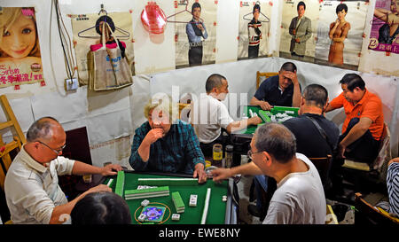 Un jeu de Mahjong Shanghai China Chinese jouer aux cartes de jeu gamble Banque D'Images