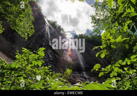 Hickory Nut Falls Chimney Rock State Park, North Carolina, USA Banque D'Images