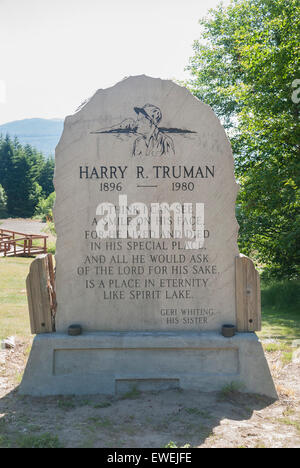 Harry R. Memorial Truman au marqueur Hoffstadt Bluffs Visitor Center à l'État de Washington. Banque D'Images