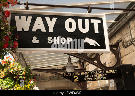 Royaume-uni, Angleterre, Shropshire, Bridgnorth, Severn Valley Railway Station, sortie sign Banque D'Images