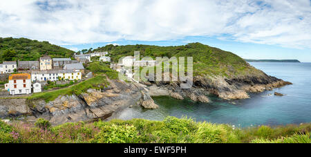 Le village côtier de Portloe sur la péninsule de Roseland à Cornwall Banque D'Images