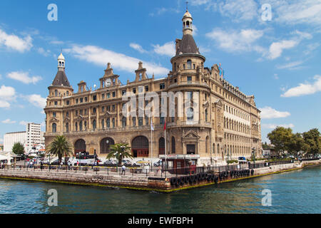 La gare de Haydarpasa dans la partie asiatique d'Istanbul, Turquie. Banque D'Images