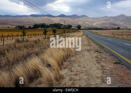 Montagnes à l'extérieur ville de Worcester dans le Western Cape, Afrique du Sud. Banque D'Images