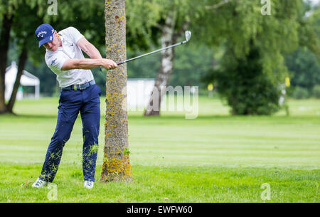 Allemagne, club München Eichenried. 25 Juin, 2015. David Horsey d'Angleterre en action lors de l'European Tour tournoi de golf club München Eichenried, en Allemagne, le 25 juin 2015. Photo : MARC MUELLER/dpa/Alamy Live News Banque D'Images