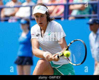 Eastbourne, Royaume-Uni. 25 Juin, 2015. Aegon International Tennis Championships Eastbourne Johanna Konta GBR) pendant son quart de finale contre Belinda Bencic (SUI) : Action de Crédit Plus Sport/Alamy Live News Banque D'Images