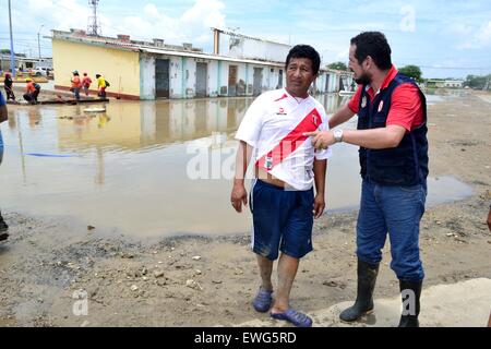 En raison de la pluie à Puerto PIZARRO . Ministère de Tumbes .PÉROU Banque D'Images