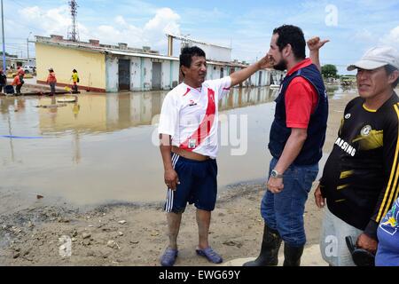 En raison de la pluie à Puerto PIZARRO . Ministère de Tumbes .PÉROU Banque D'Images