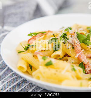 Le Gluten, LactoFree Penne Alla Carbonara Banque D'Images