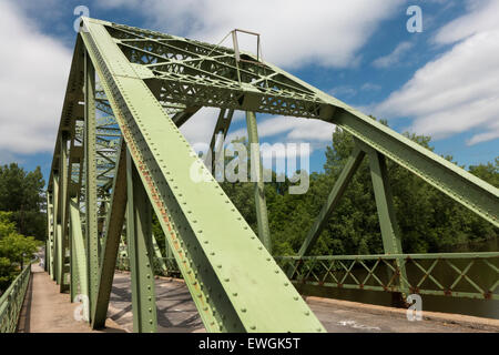 Seule voie, pont au-dessus du canal Érié, Macédoine NY USA Banque D'Images