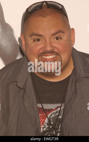 Hollywood, Californie, USA. 25 Juin, 2015. Gabriel Iglesias assiste à la première de ''Magic Mike.XXL'' au Chinese Theatre à Hollywood, CA sur .juin 25,1015. 2015. Credit : Phil Roach/Globe Photos/ZUMA/Alamy Fil Live News Banque D'Images