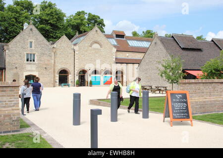 Les gens l'approche Harley Galerie sur le Welbeck Estate dans le Nottinghamshire, Englnd, UK Banque D'Images