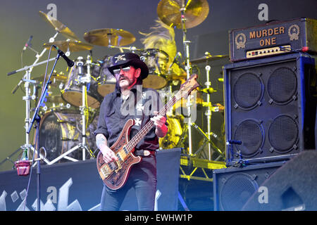 Festival de Glastonbury, Somerset, Royaume-Uni. 26 juin 2015. Le stade de Motorhead JOUER Pyramid. Lemmy et le reste de la bande légendaire maintenant dans leur 40e année sont toujours l'un des groupes de métal les plus connus sur la planète. Crédit : Tom Jura/Alamy Live News Banque D'Images