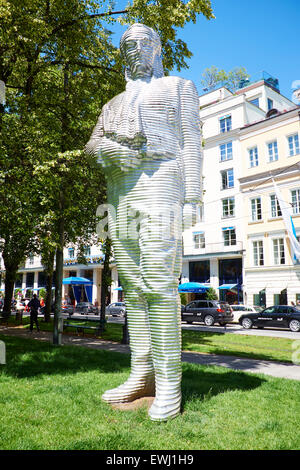 Statue d'aluminium de Maximilien Joseph Graf Von par Montgelas, Karin Sander Promenadeplatz 2-6 Allemagne Bavière Banque D'Images