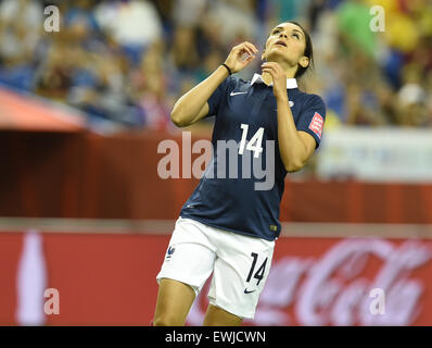 Montréal, Canada. 26 Juin, 2015. Louisa Necib de France réagit au cours de la FIFA Coupe du monde des femmes 2015 football match de quart de finale entre l'Allemagne et la France au Stade olympique à Montréal, Canada, 26 juin 2015. Photo : Carmen Jaspersen/dpa/Alamy Live News Banque D'Images