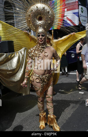 Londres, Royaume-Uni. 27 Juin, 2015. Pride Parade 2015 à Londres, Baker Street Londres ; Angleterre ; UK Crédit : Keith Erskine/Alamy Live News Banque D'Images