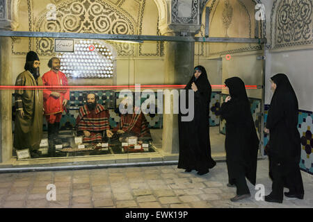 Qajarid Hammam (bain public) avec une scène de l'assassinat d'Amir Kabir, Bagd-e fin, Kashan Iran Banque D'Images