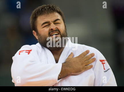 Baku, Azerbaïdjan. 27 Juin, 2015. Adam Okrouachvili de Géorgie célèbre après avoir remporté l'or dans l'épreuve du 100kg à la Finale européenne de 2010 à 2015 Bakou Heydar Aliyev Arena à Bakou, Azerbaïdjan, 27 juin 2015. Photo : Bernd Thissen/dpa/Alamy Live News Banque D'Images