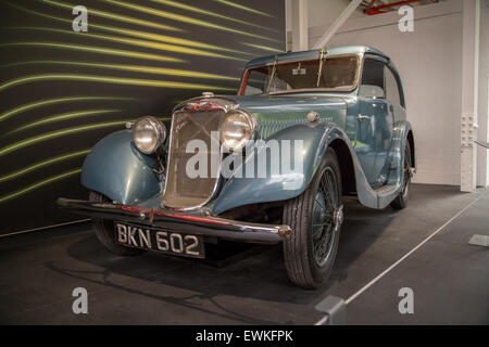 1935 Hillman Minx Aero sur l'affichage à Coventry Transport Museum Banque D'Images