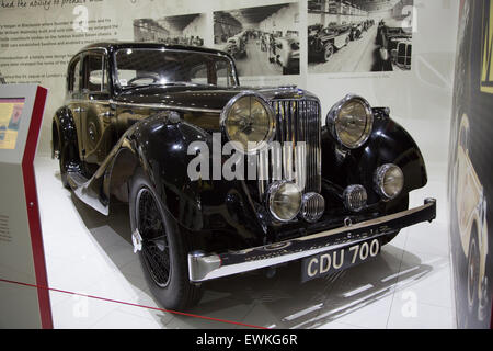 1937 Jaguar SS 2.5 litre sur l'affichage à Coventry Transport Museum Banque D'Images