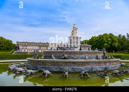 Fontaine Latona, Herrenchiemsee Palace, Herreninsel, Gentleman's Island, le lac de Chiemsee, Chiemgau, Upper Bavaria, Germany, Europe Banque D'Images