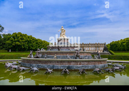 Fontaine Latona, Herrenchiemsee Palace, Herreninsel, Gentleman's Island, le lac de Chiemsee, Chiemgau, Upper Bavaria, Germany, Europe Banque D'Images