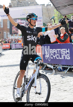 Lincoln, Royaume-Uni. 28 Juin, 2015. Peter Kennaugh de l'équipe SKY remporte le British National vélo course sur route. © Plus Sport Action/Alamy Live News Banque D'Images