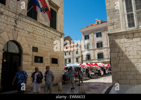 Scène de rue, vieille ville de Dubrovnik, Croatie Banque D'Images