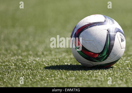 Edmonton, Canada. 28 Juin, 2015. L'ambiance Shot Football/soccer : session de formation au Japon avant la Coupe du Monde féminine de la FIFA Canada 2015 Demi-finale contre l'Angleterre à Clarke Stadium à Edmonton, Canada . Credit : Yusuke Nakanishi/AFLO SPORT/Alamy Live News Banque D'Images