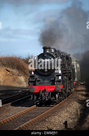 L'approche de la station de train à vapeur weybourne Banque D'Images