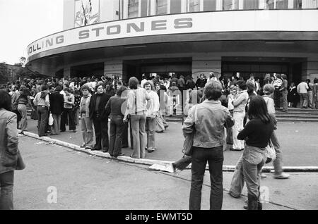 En dehors des fans des Rolling Stones, London, SW7. 23 mai 1976. Banque D'Images