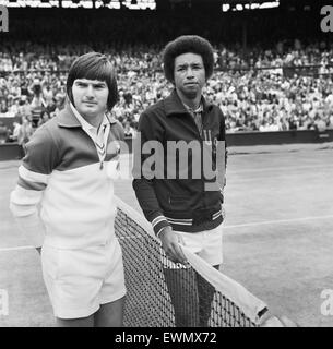 Arthur Robert Ashe, Jr., (10 juillet 1943 - 6 février 1993) était un monde no 1 joueur de tennis professionnel Ashe, un Afro-américain, a été le premier joueur noir sélectionné pour l'équipe de Coupe Davis des États-Unis et le seul homme noir à remporter le péché Banque D'Images