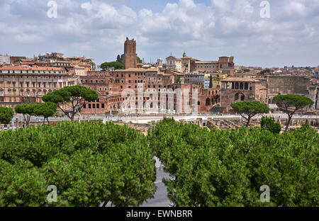 Le Forum Romain est un forum rectangulaire au centre de la ville de Rome Banque D'Images