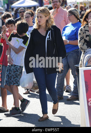 Daphne Oz star de la mâcher va au marché de fermiers avec : Daphne Oz Où : Los Angeles, California, United States Quand : 26 Avr 2015 Banque D'Images