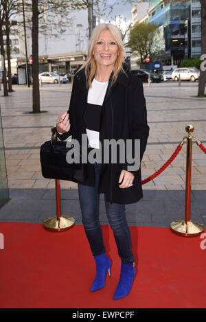 Bugsy Malone - presse nuit & afterparty tenue au Lyric Hammersmith, arrivées. Avec : Gaby Roslin Où : London, Royaume-Uni Quand : 28 Avr 2015 C Banque D'Images