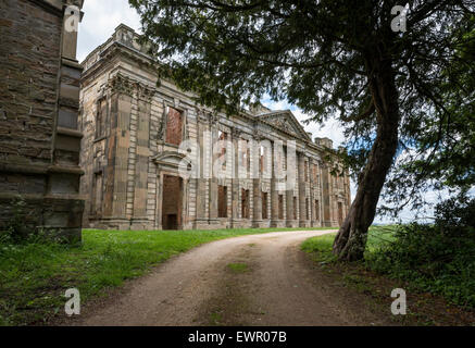 Sutton Scarsdale Hall. La ruine d'un Château près de Chesterfield dans le Derbyshire, Angleterre. Banque D'Images