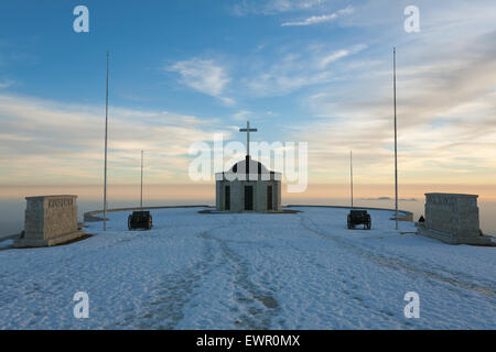 Vue depuis le Monte Grappa, mémorial de la première guerre mondiale l'Italie Banque D'Images