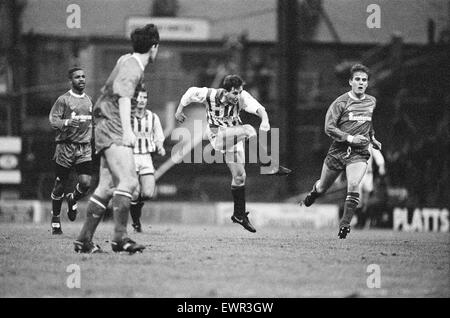 Huddersfield 2-1 Bury, Division 3 match de championnat à la Leeds Road, samedi 22 décembre 1990. Banque D'Images