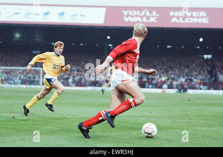 Middlesbrough 0-2 Leeds, Division 2 match de championnat à Ayresome Park, samedi 9 décembre 1989. Gordon Strachan Banque D'Images