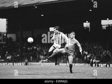 Huddersfield 2-1 Bury, Division 3 match de championnat à la Leeds Road, samedi 22 décembre 1990. Banque D'Images