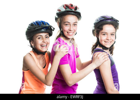 Portrait de jeune fille sur rollers skating isolé sur fond blanc Banque D'Images