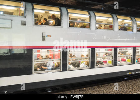 Double-decker train, Paris. Banque D'Images